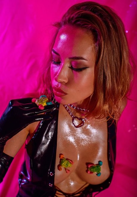 Oladushek11 estrella porno perfecta imagen