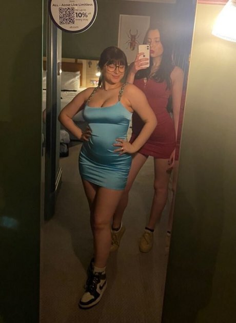 Charlotte Stocks modelo desnudo imágenes