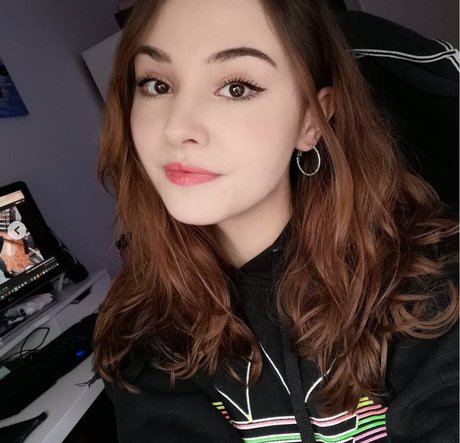 Lunateac estrella atractiva archivo