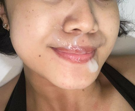 piercedley modelo erótico archivo