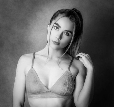 Emma Victoria Louise estrella superior galería