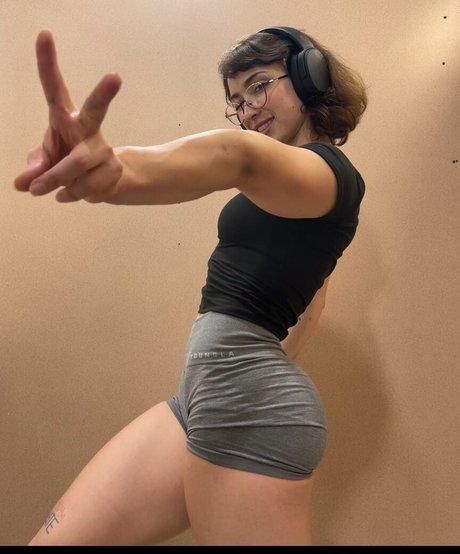 onlyfans de pequeñas latinas bien caliente archivo