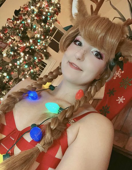 kissycosplay bonita actriz archivo