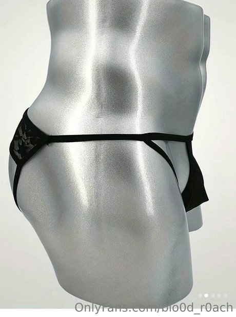 blo0d r0ach modelo exclusivo fotos