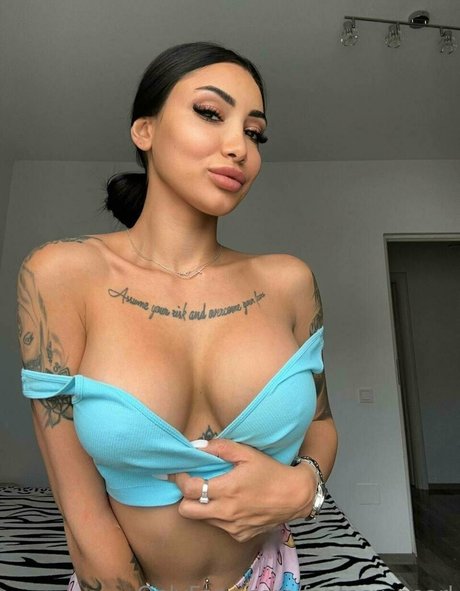 fantasy pearl xxx estrella porno imágenes