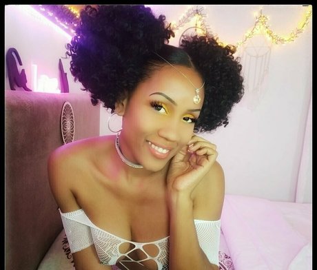 therainqueen hermosa actriz fotos