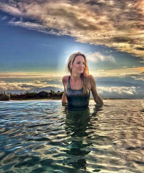 Melissa Naschenweng hermosa actriz galería