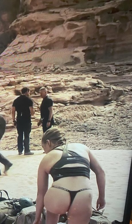 Maisie Smith estrella porno superior imágenes