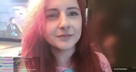 AnnieFuchsia estrella porno gratis galería