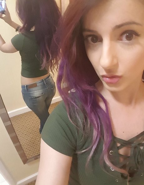 AnnieFuchsia actriz exclusiva galerías