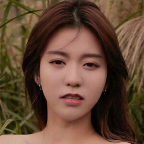 caroline jvid buen modelo galerías