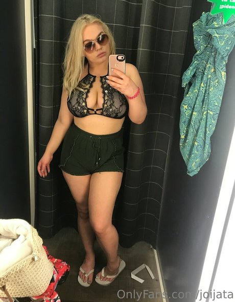 joijata hermosa actriz galería