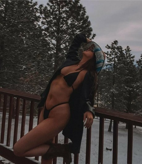 cassridesyou desnudos de modelos galerías