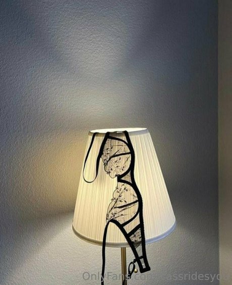 cassridesyou modelo erótico fotos