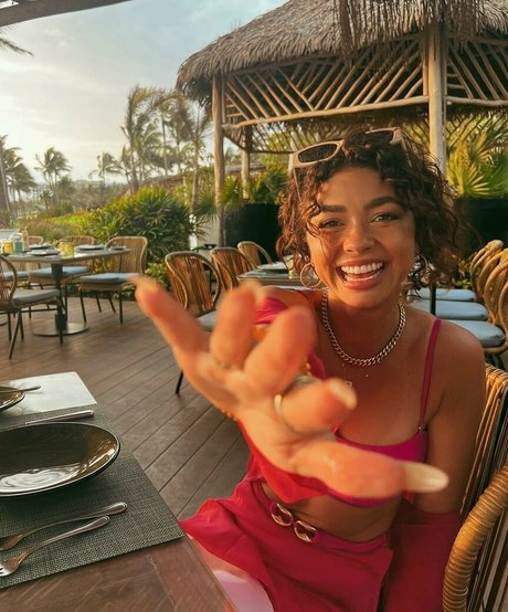 Sarah Hyland estrella fotos