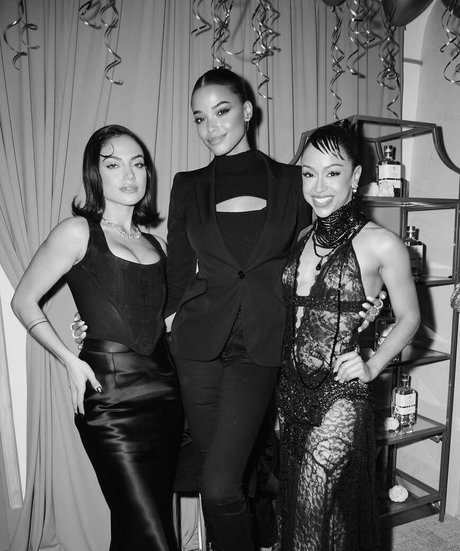 Ella Balinska linda estrella fotos