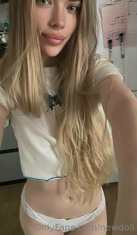 newdoll estrella porno del sexo imágenes