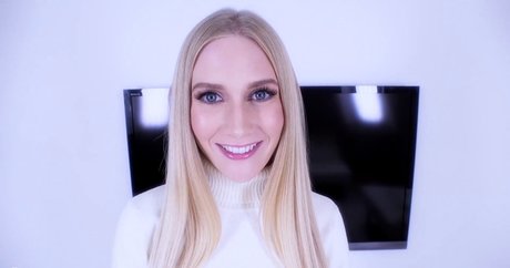 Emma Starletto actriz desnuda archivo