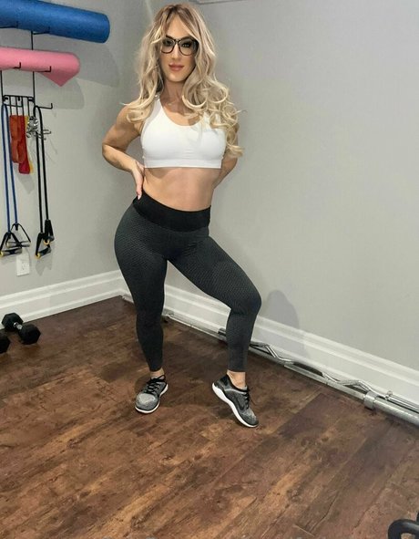 jenniferinthegym actriz sexual galerías