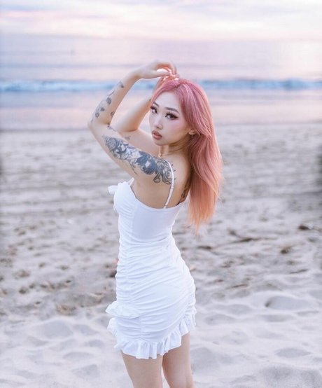 Sharon zxt bonita actriz foto