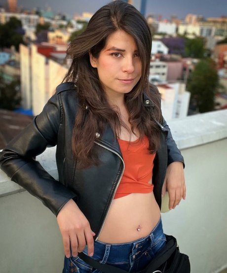 Minynaranja estrella porno desnuda foto