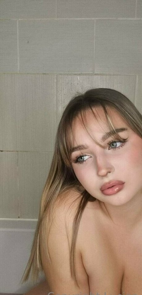 uktittygoddess estrella del arte galería