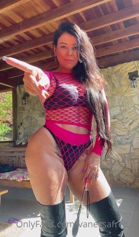 Vanessa Freitas sexo estrella galerías
