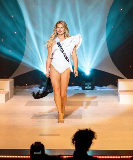 Erica Carosella actriz adulta galerías