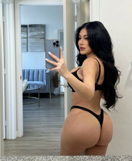 Ashlee Kim buena estrella porno archivo