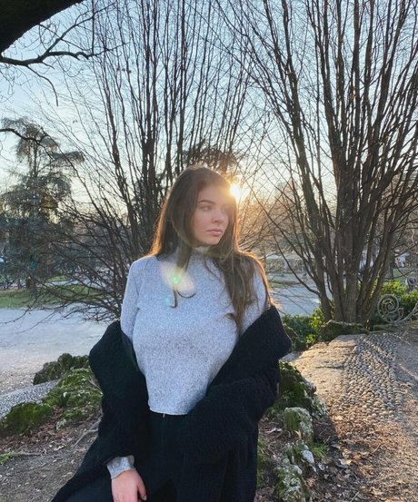 travesti de pene pequeño onlyfans xxx desnudos imágenes