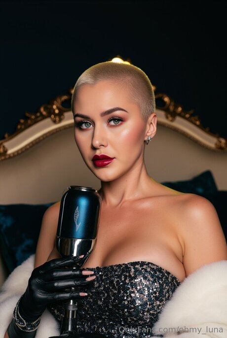 ohmy luna buen modelo imagen