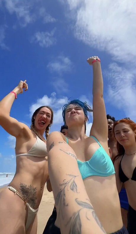 Julia K Barni modelo gratis imágenes