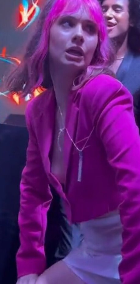 Julia K Barni actriz sexual galería