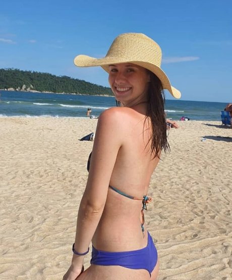 Julia K Barni arte estelar imágenes