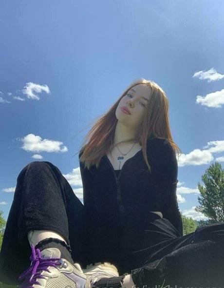 juliablomyyyy actriz atractiva galerías