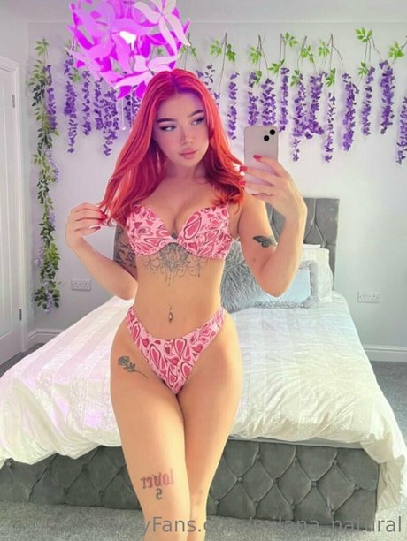 milana natural desnudos de modelos galería