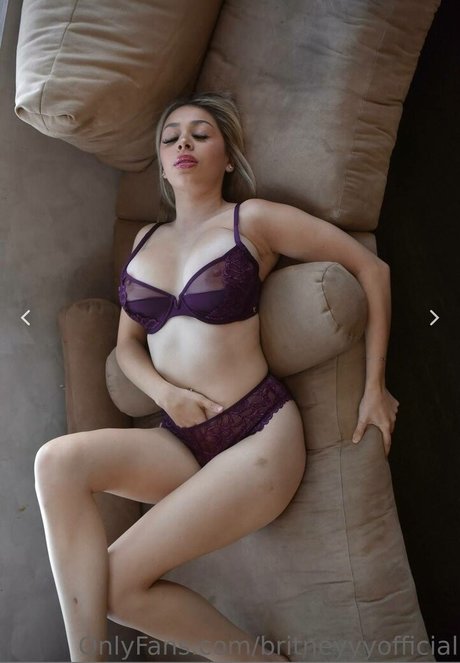 britneyyyofficial estrella adulta foto