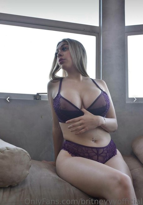 britneyyyofficial actriz de alta definición foto