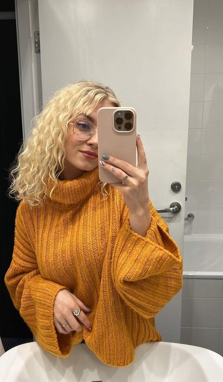 Mimi Lintrup modelo superior imagen