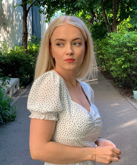 Mimi Lintrup modelo sexy galerías