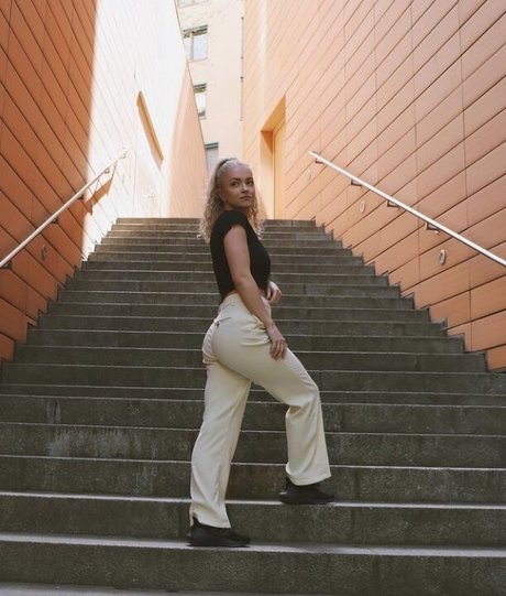 Mimi Lintrup estrella agradable imágenes