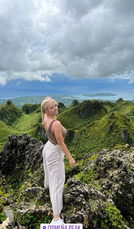 Mimi Lintrup estrella erótica imágenes