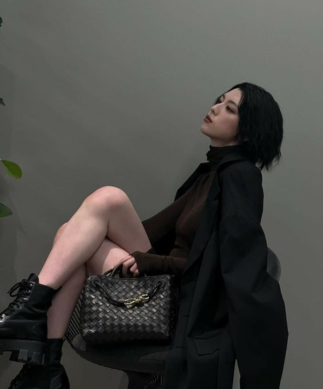 Ayaka Miyoshi estrella porno bonita foto