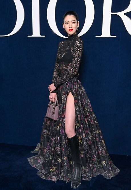 Ayaka Miyoshi modelo sexy archivo