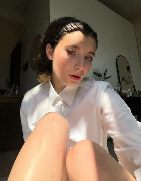 alazeya actriz sexual foto