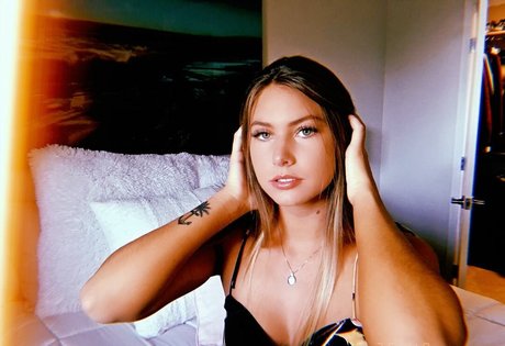 cydneekinslow estrella porno imagen