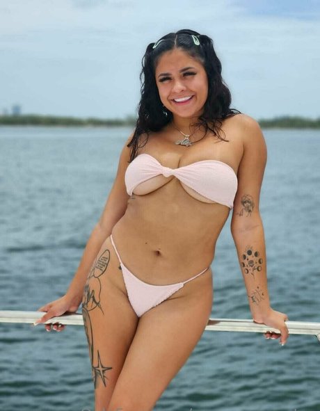 msserenasantos modelo atractivo imagen