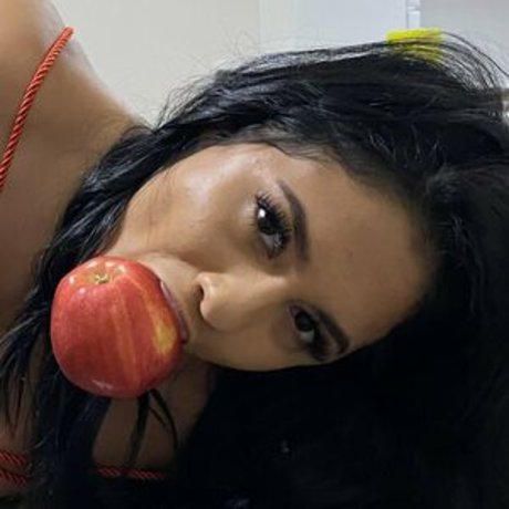 msserenasantos modelo desnudo imágenes