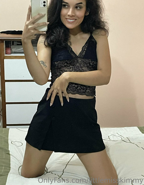 littlemisskimmy estrella atractiva archivo