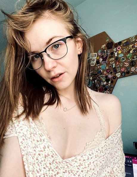 lanieluxx hermosa estrella porno imágenes